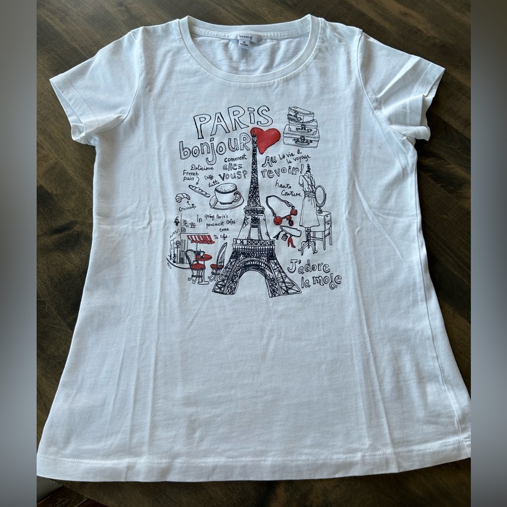 Women T-Shirt with Paris inspirations